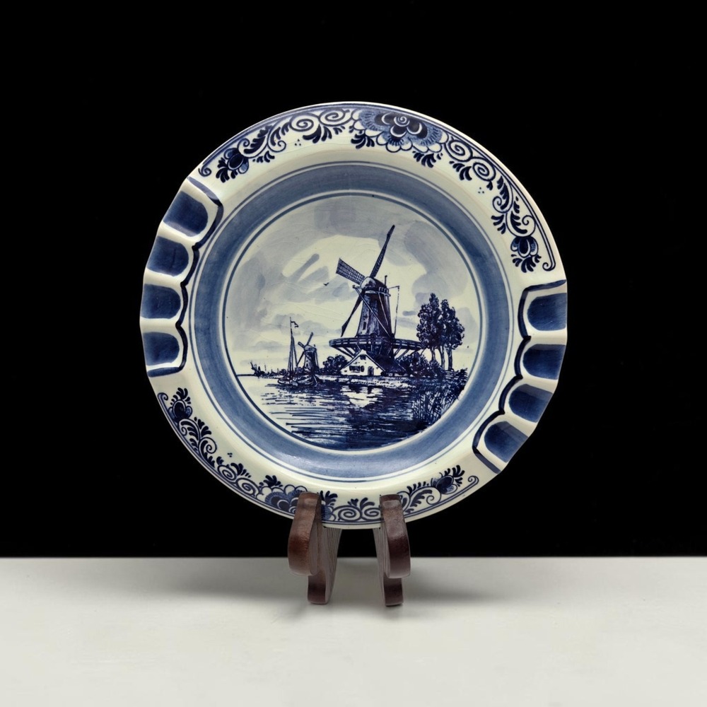 Vintage Royal Delft Blue & White Hand Painted Cigar Ashtray Made In Holland